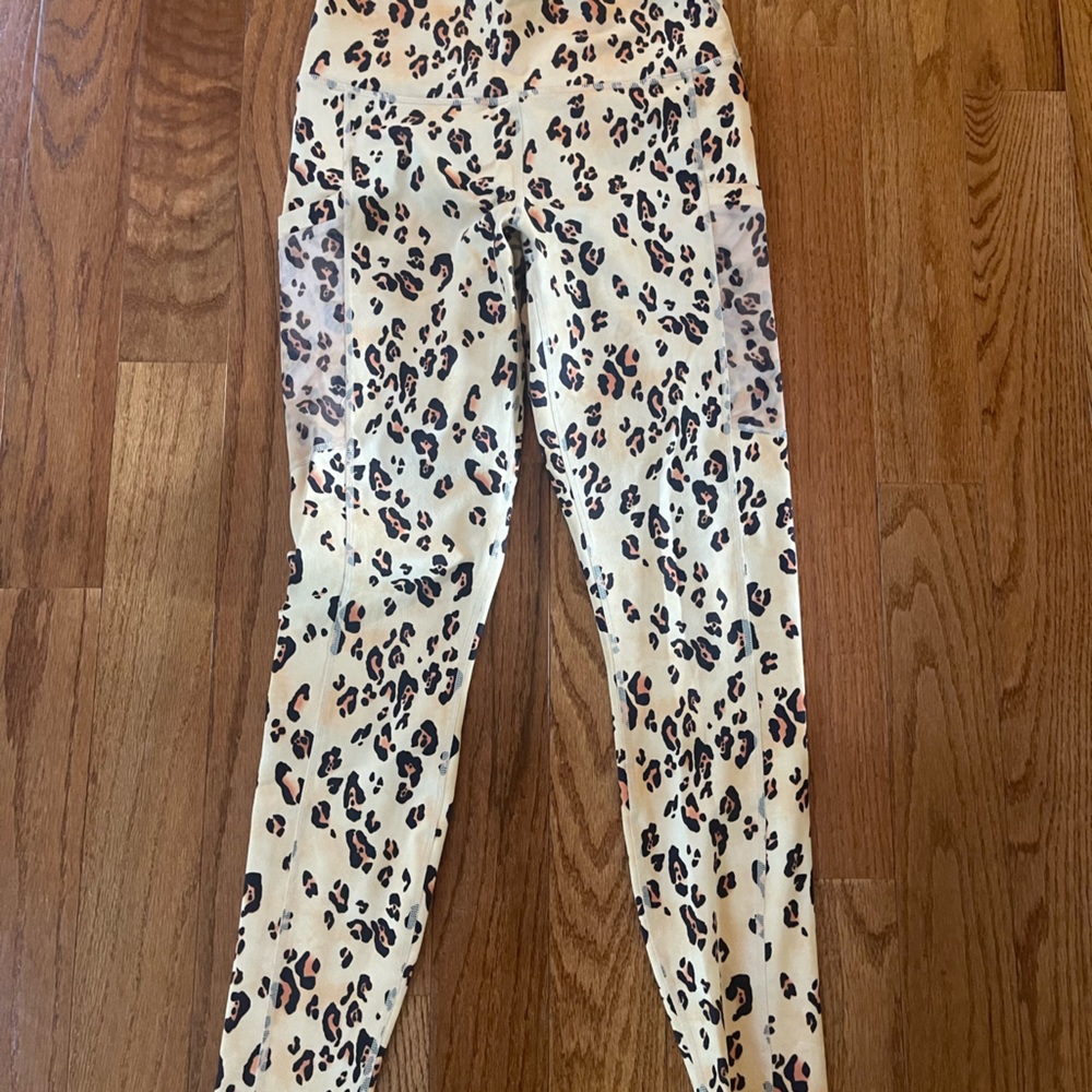 Cheetah on the go power hold leggings fabletics
